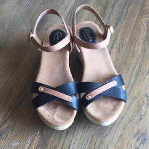 Clarks size 7.5 wedge sandals